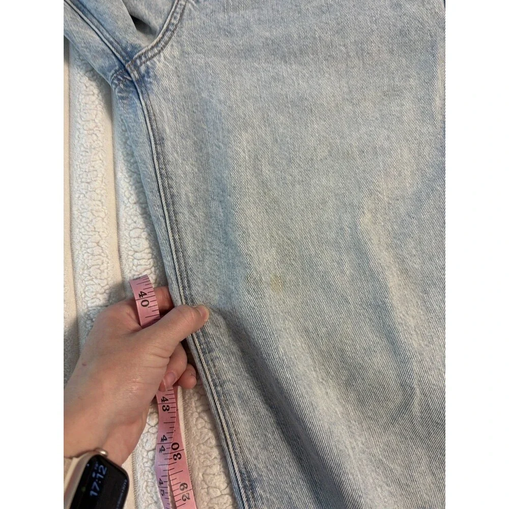 American Eagle 90s wide leg jeans Womens 6 Lightwash denim back to school basic